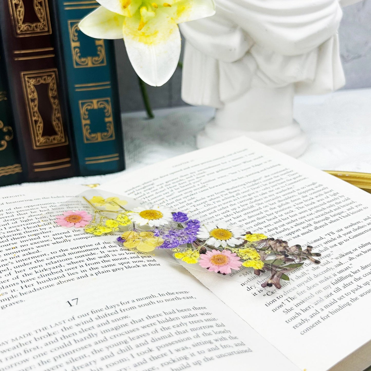 NORDORA Floral Symphony Pressed Flower Bookmark
