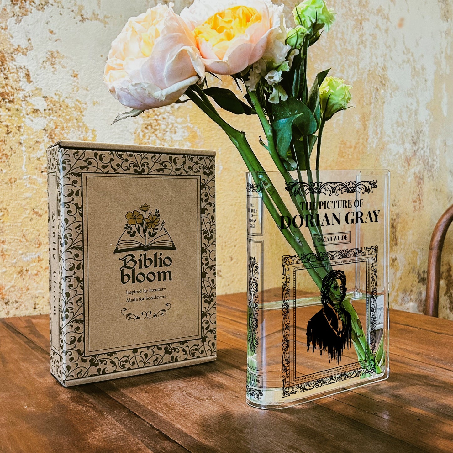 NORDORA The Picture of Dorian Gray Acrylic Book Vase - II