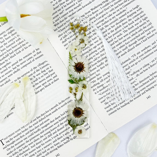 NORDORA White Flower Bookmark