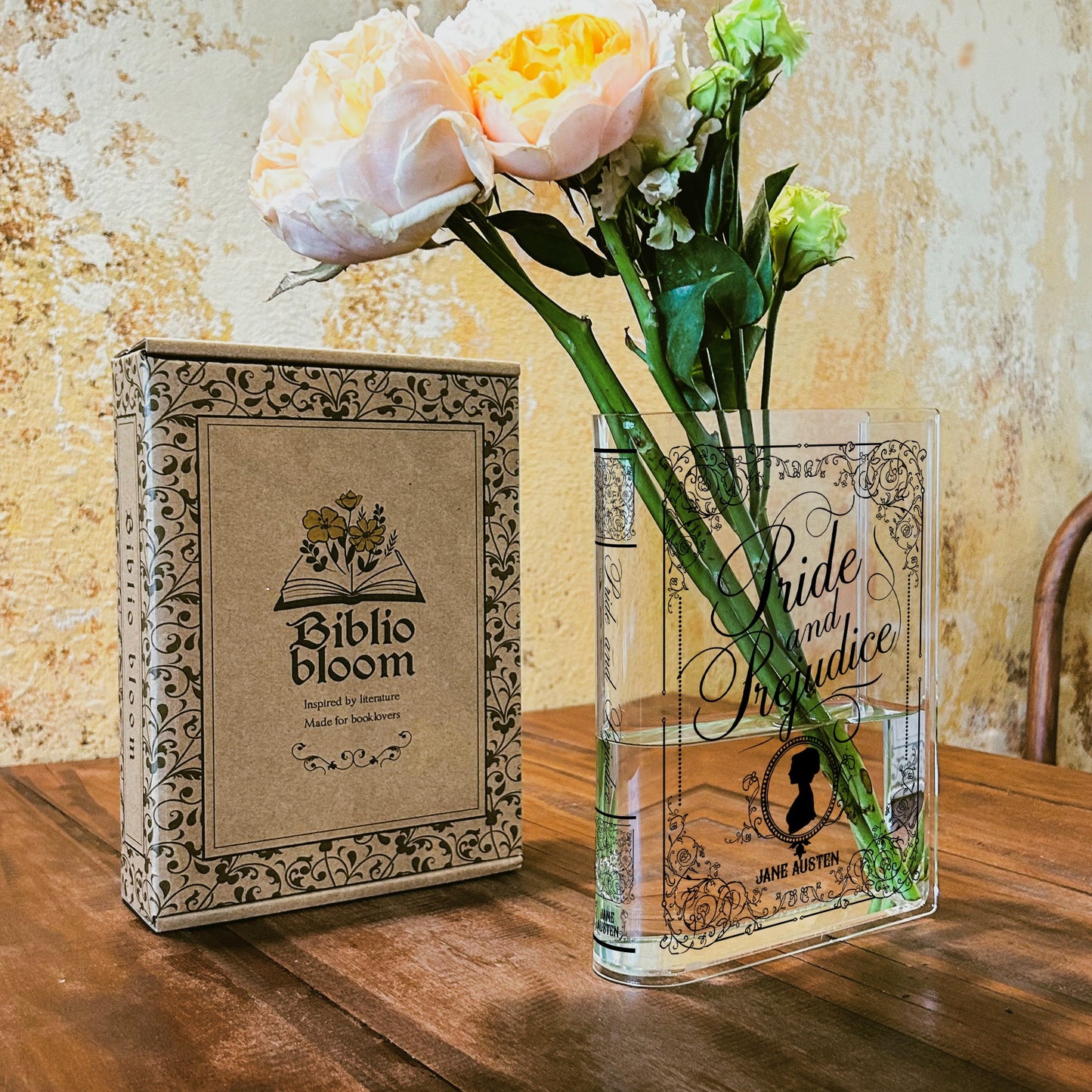 NORDORA Pride and Prejudice Acrylic Book Vase - II