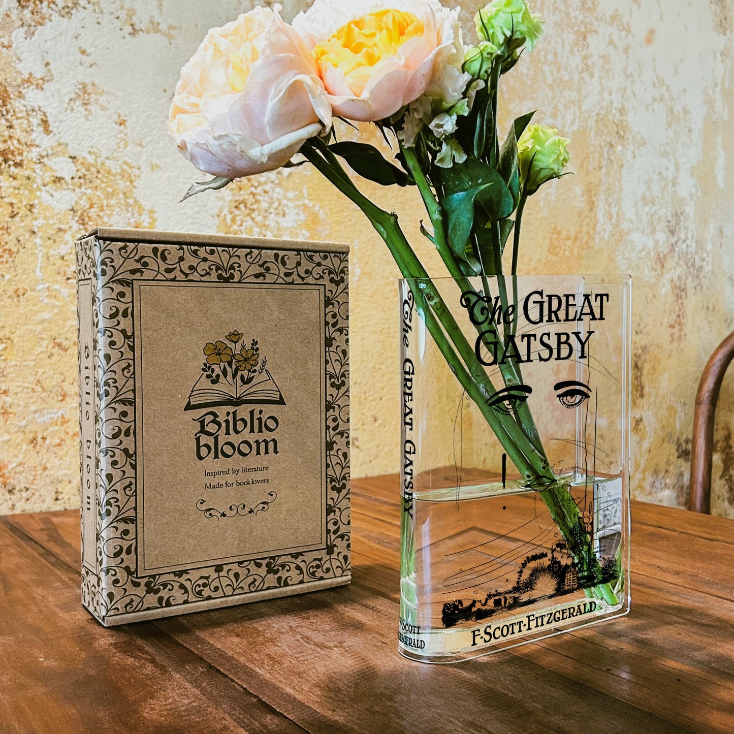 NORDORA The Great Gatsby Acrylic Book Vase